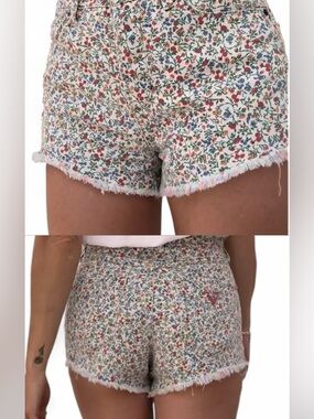 RARE Vintage Guess Multicolored Floral Print 100% Cotton Frayed Hem Shorts Sz 26